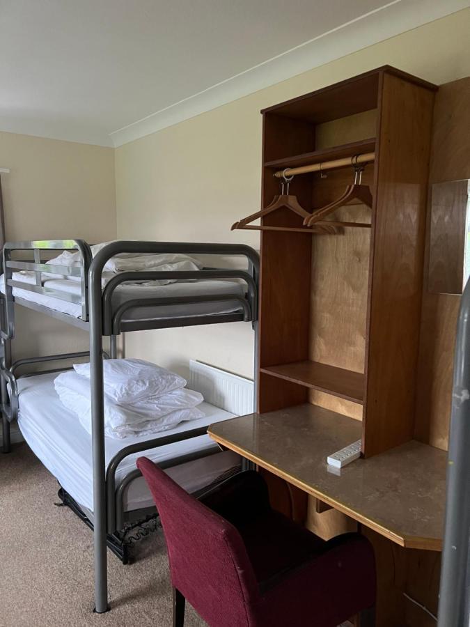 Saucy Mary'S Hostel Kyleakin Bagian luar foto