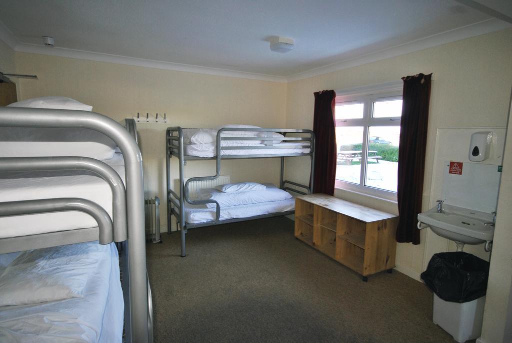 Saucy Mary'S Hostel Kyleakin Ruang foto